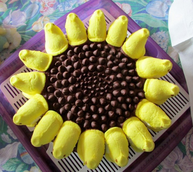 EasterPeepsCake1