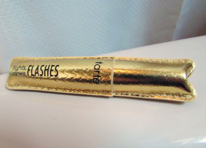 October2013GlossyBox4