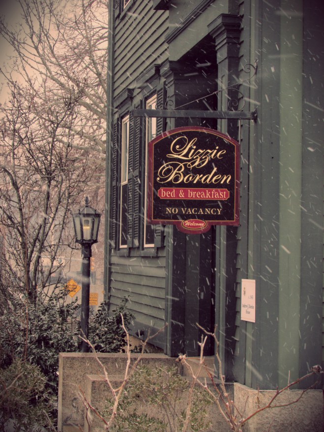 LizzieBordenHouse2