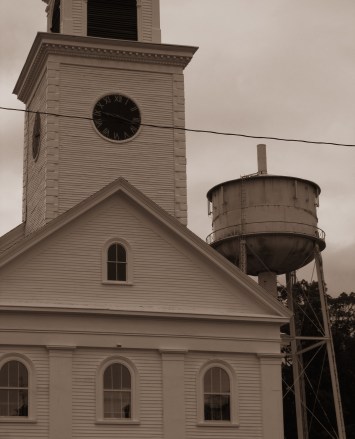 BelchertownWaterTower2